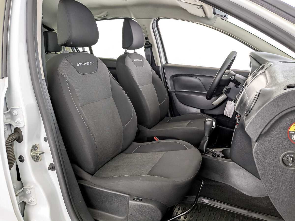 Б/У Рено Сандеро 2019 года. Фото: #22