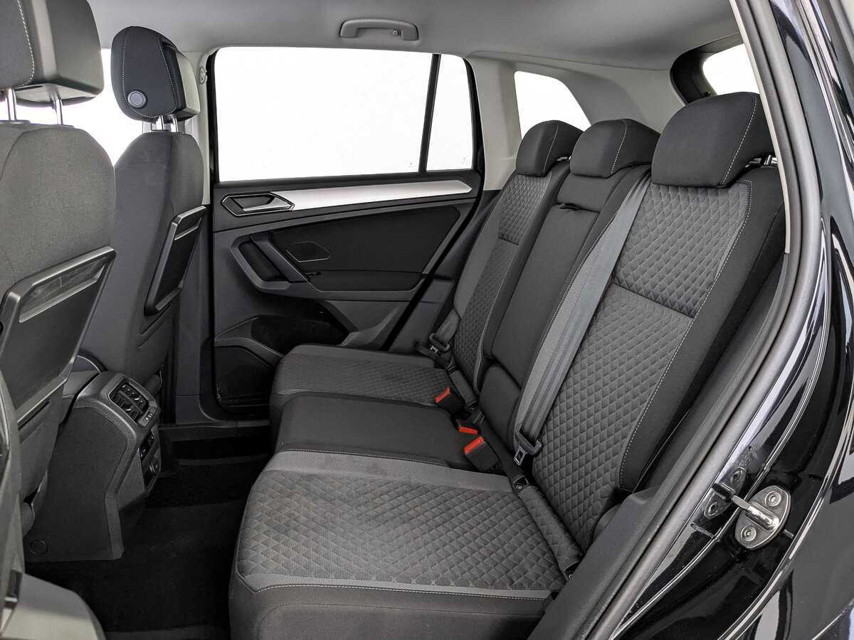 Б/У Фольксваген Тигуан 2018 года. Фото: #15