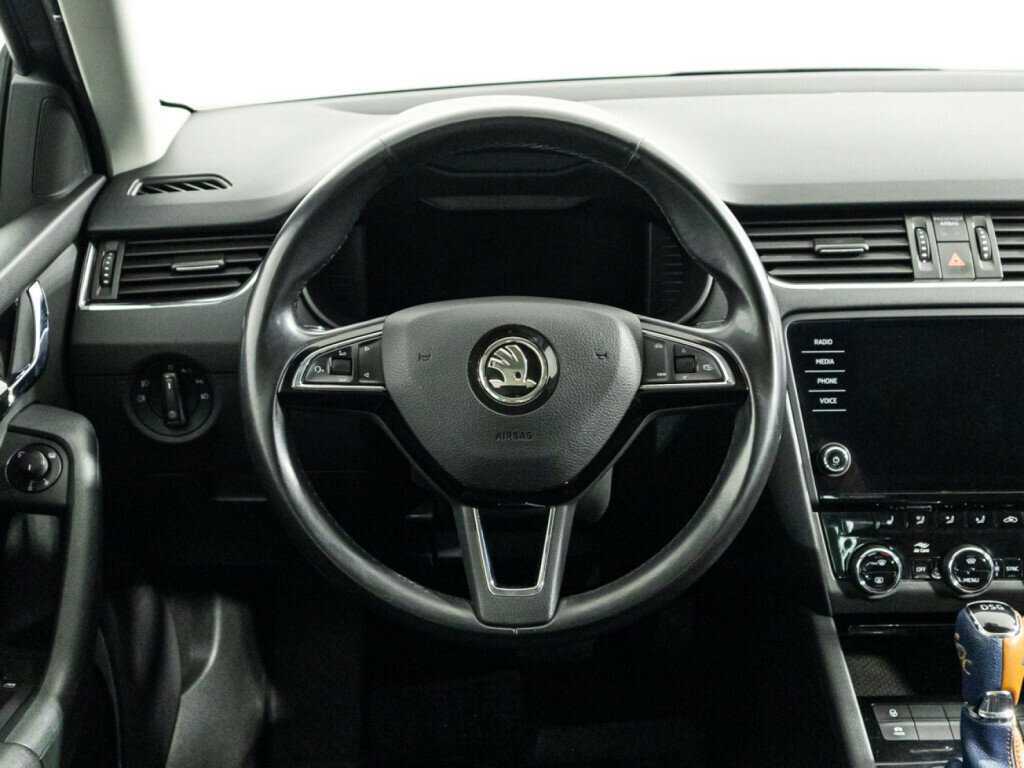 Б/У Шкода Октавия 2019 года. Фото: #16