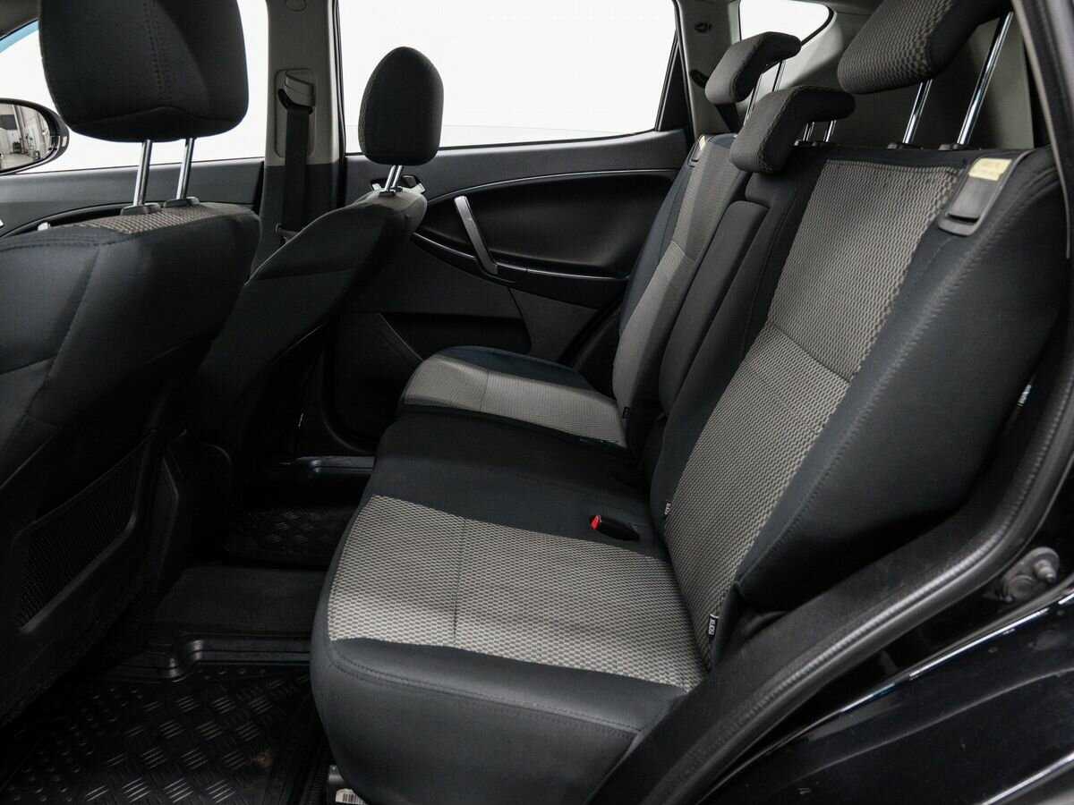 Б/У Джили Эмгранд Икс7 2015 года. Фото: #11