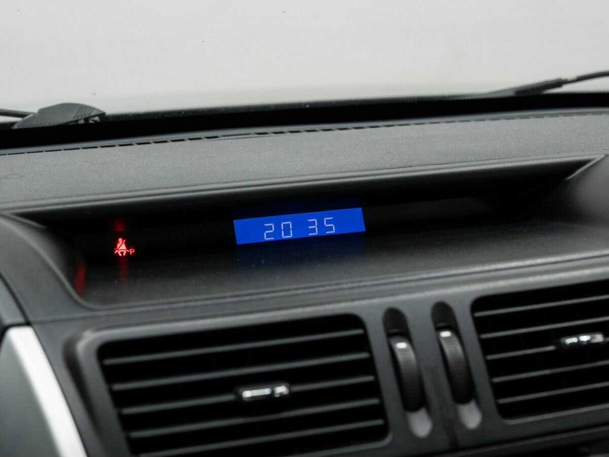 Б/У Джили Эмгранд Икс7 2015 года. Фото: #19