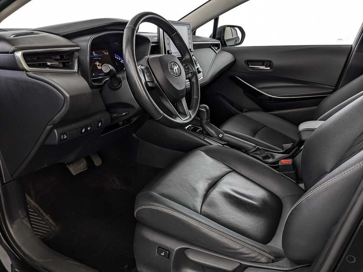 Б/У Тойота Королла 2021 года. Фото: #14