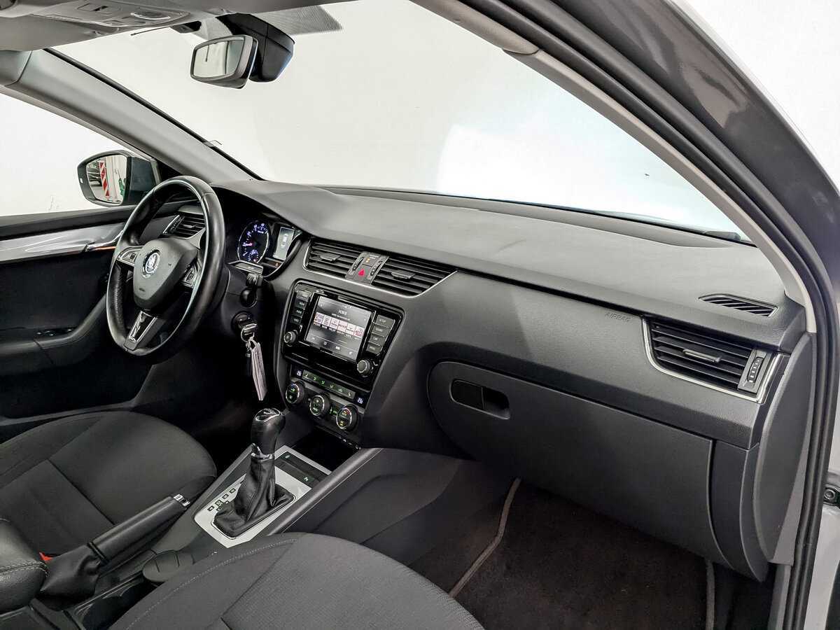 Б/У Шкода Октавия 2016 года. Фото: #10