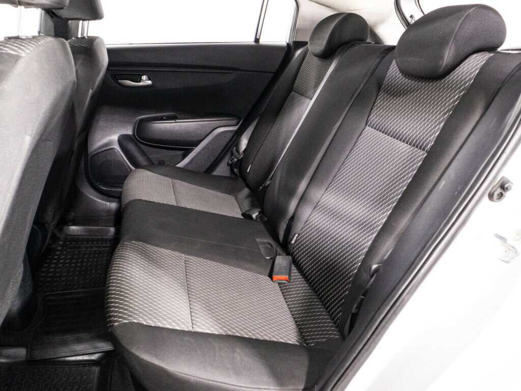 Б/У Киа Рио 2019 года. Фото: #9