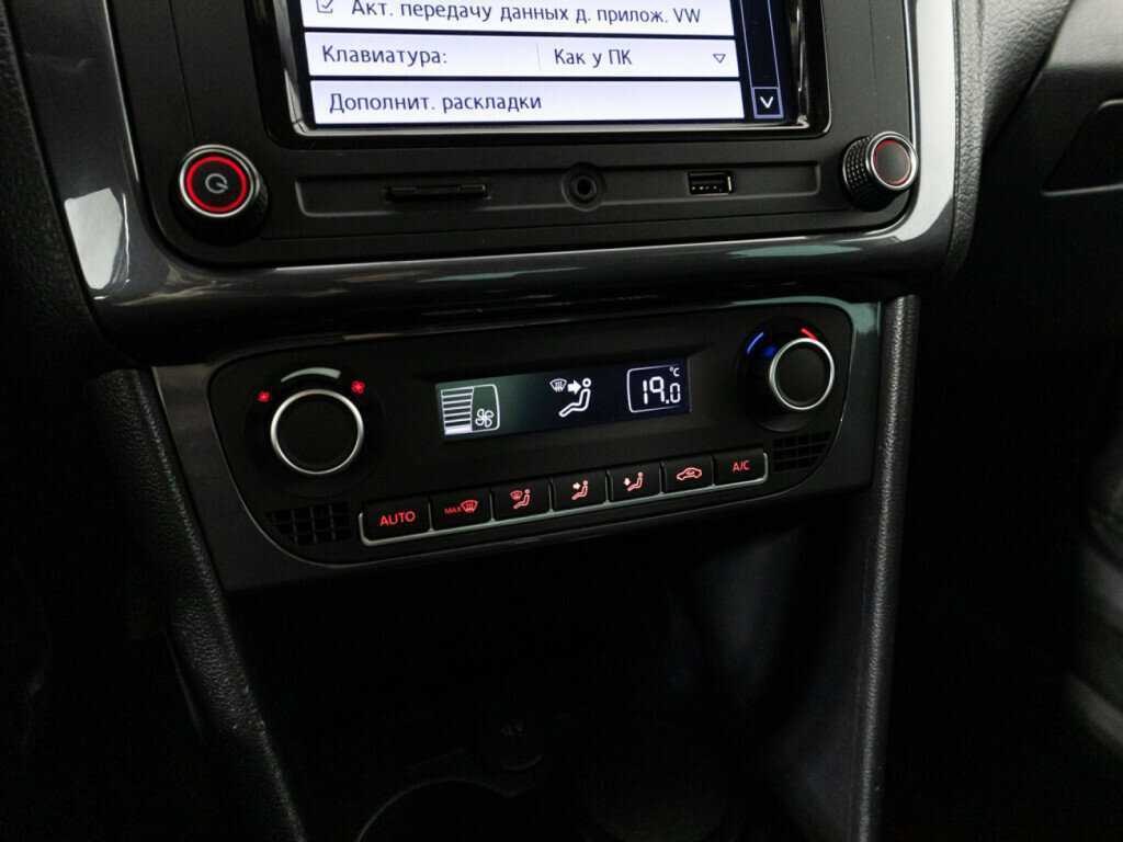 Б/У Фольксваген Поло 2018 года. Фото: #16