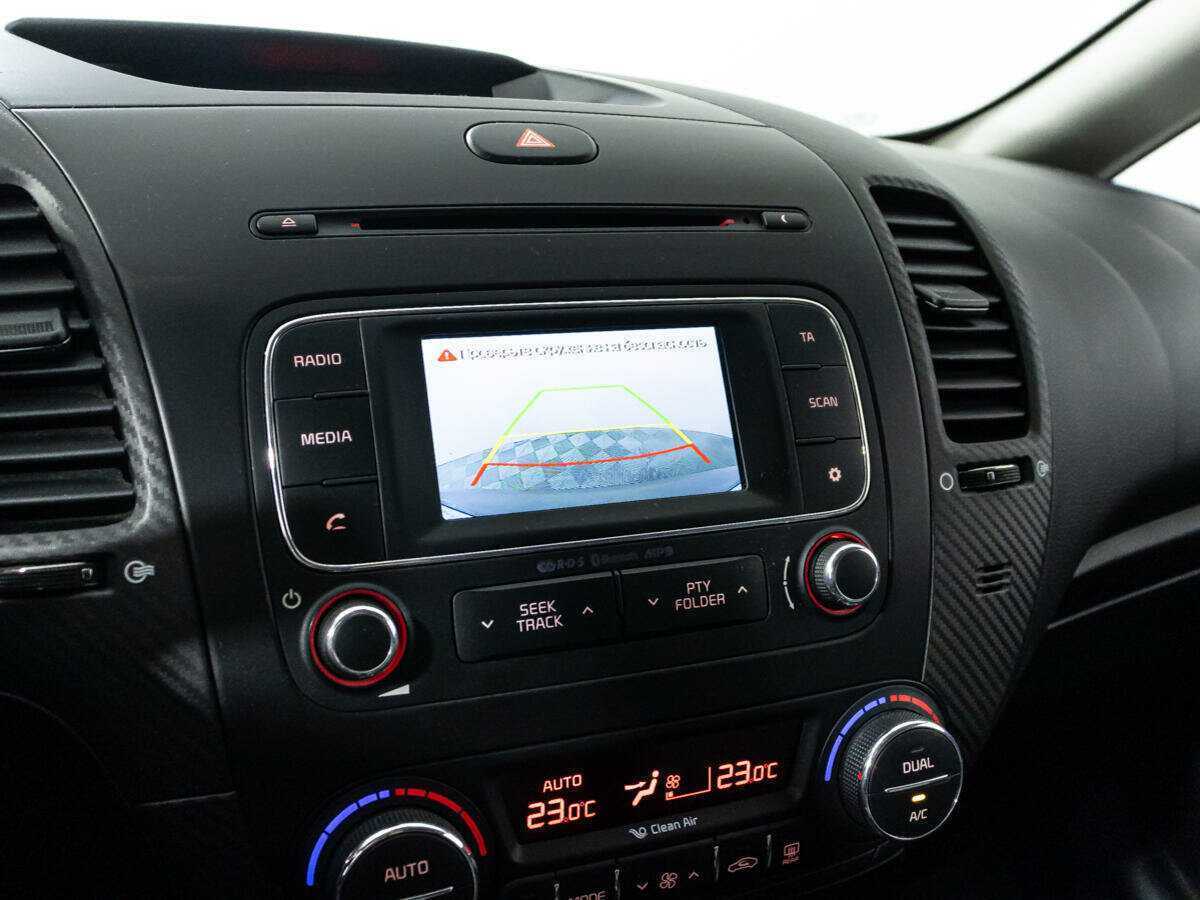 Б/У Киа Церато 2015 года. Фото: #15