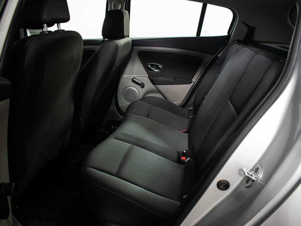 Б/У Рено Меган 2012 года. Фото: #7