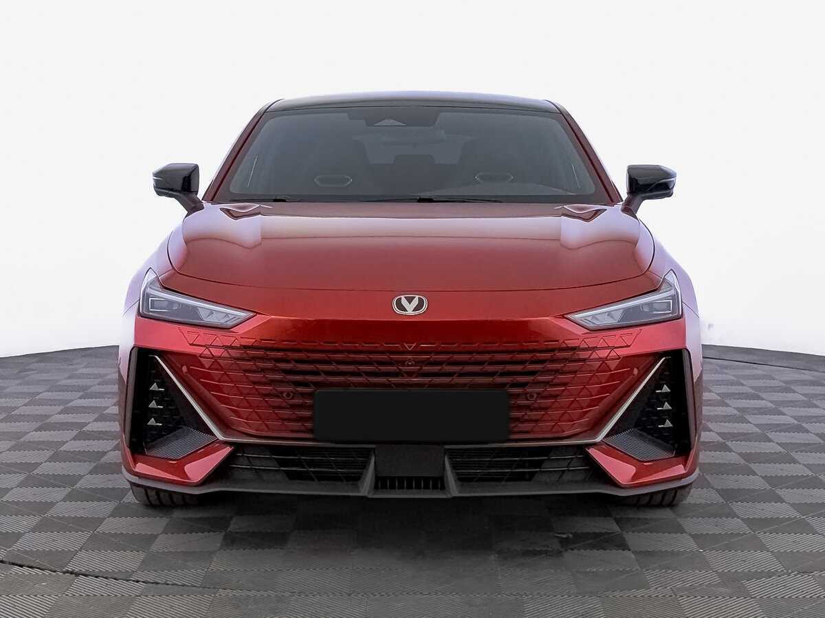 Changan UNI-V 2024 года с пробегом. Фото: #1