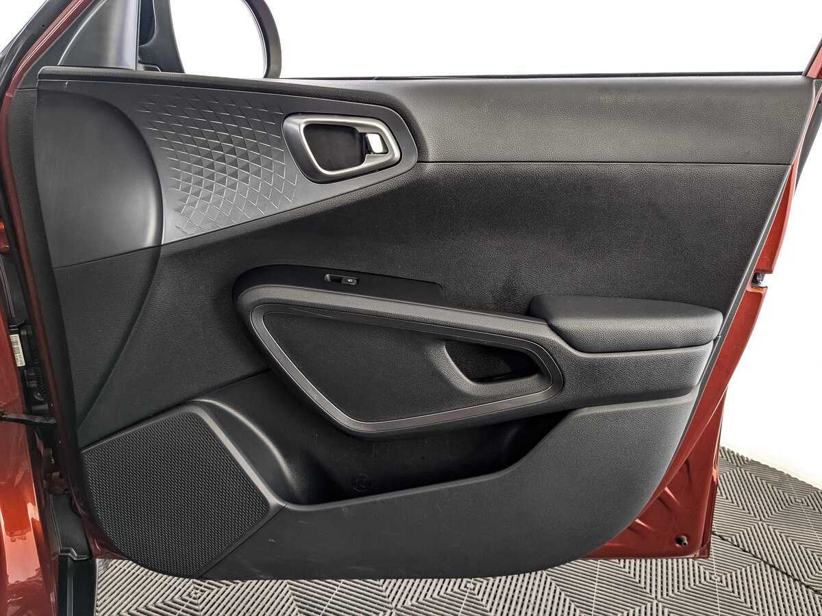 Б/У Киа Соул 2022 года. Фото: #22