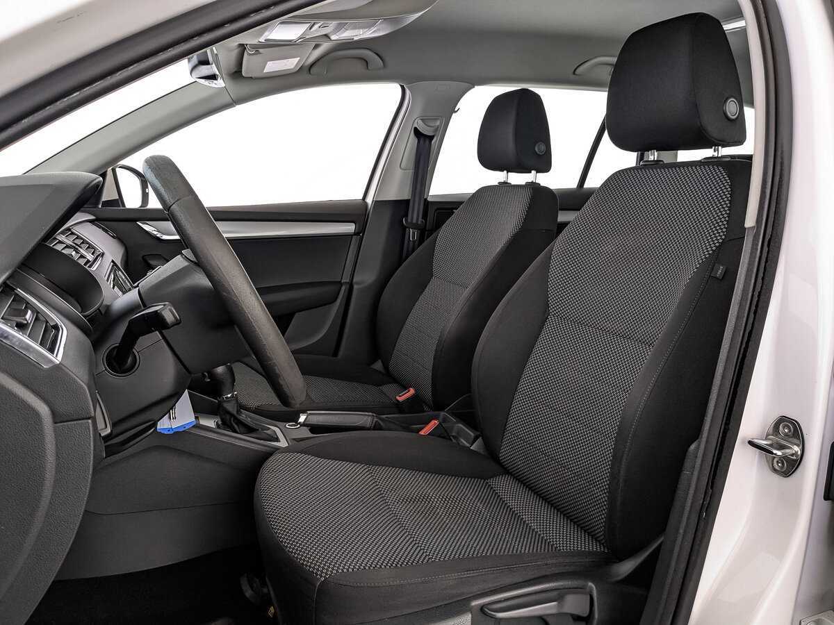 Б/У Шкода Октавия 2016 года. Фото: #19