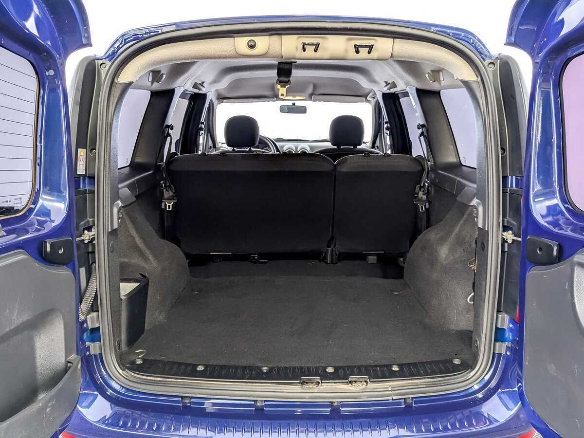 Lada (ВАЗ) Largus 2013 года с пробегом. Фото: #9