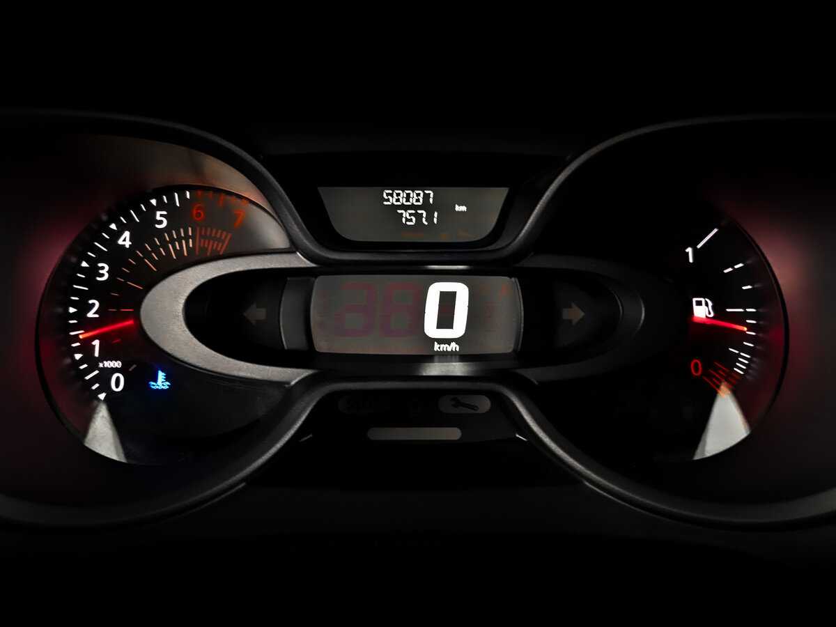 Б/У Рено Каптюр 2021 года. Фото: #12