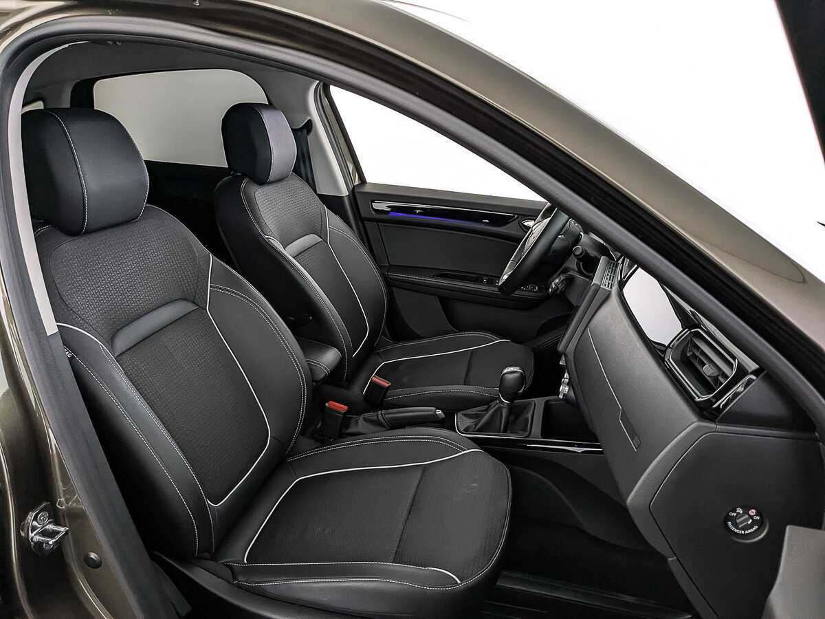 Б/У Рено Аркана 2021 года. Фото: #22