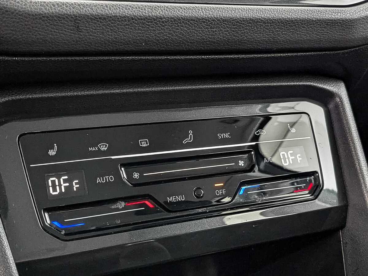 Б/У Фольксваген Тигуан 2021 года. Фото: #22