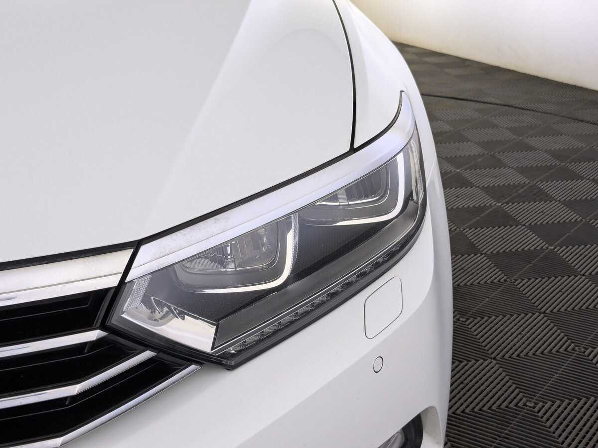 Б/У Фольксваген Пассат 2019 года. Фото: #10