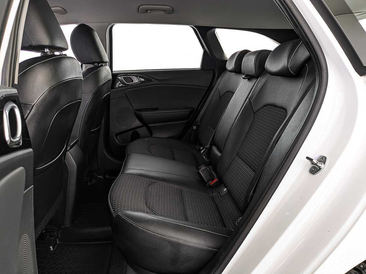 Б/У Киа Сид 2021 года. Фото: #17