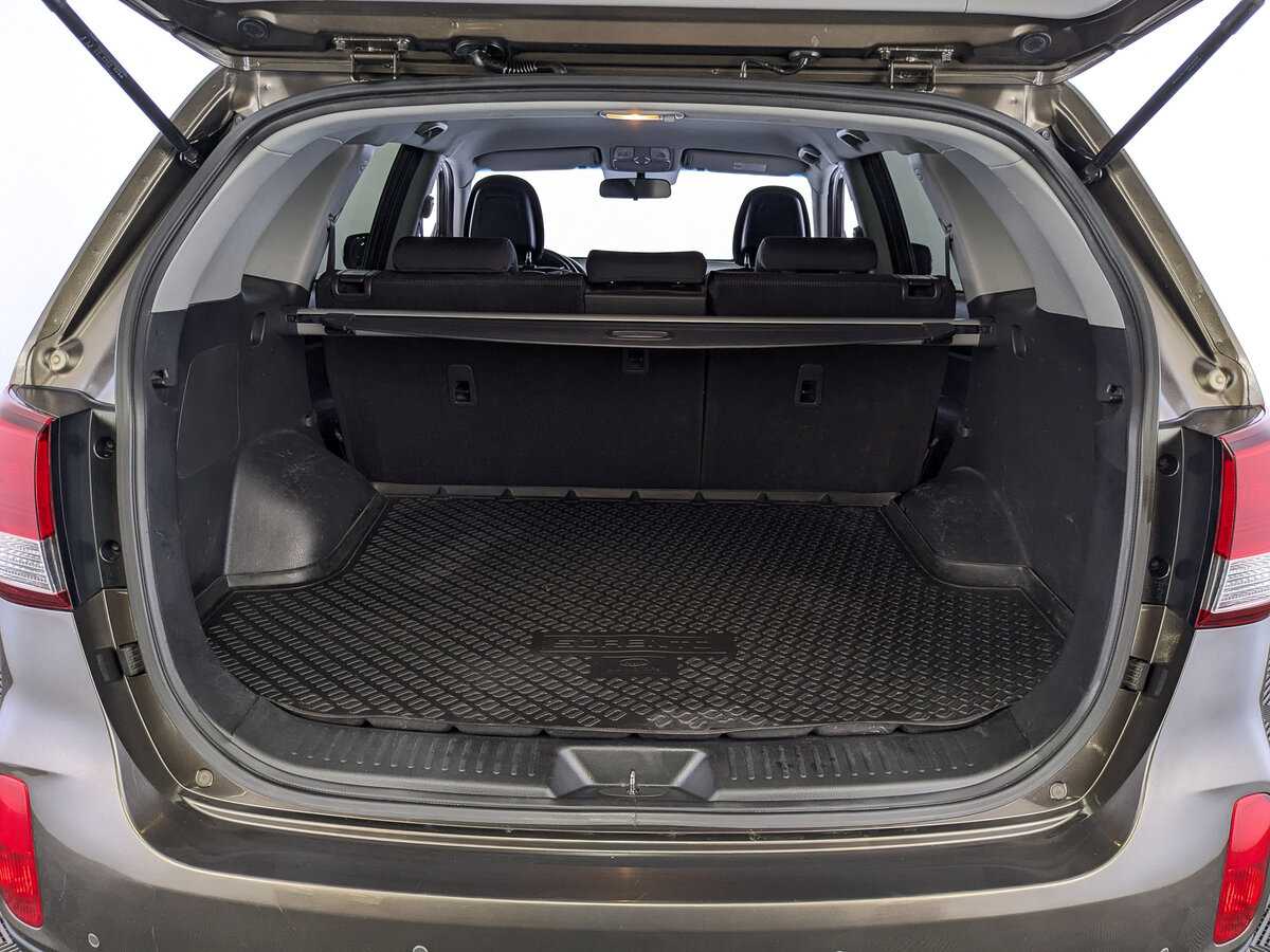 Б/У Киа Соренто 2016 года. Фото: #9