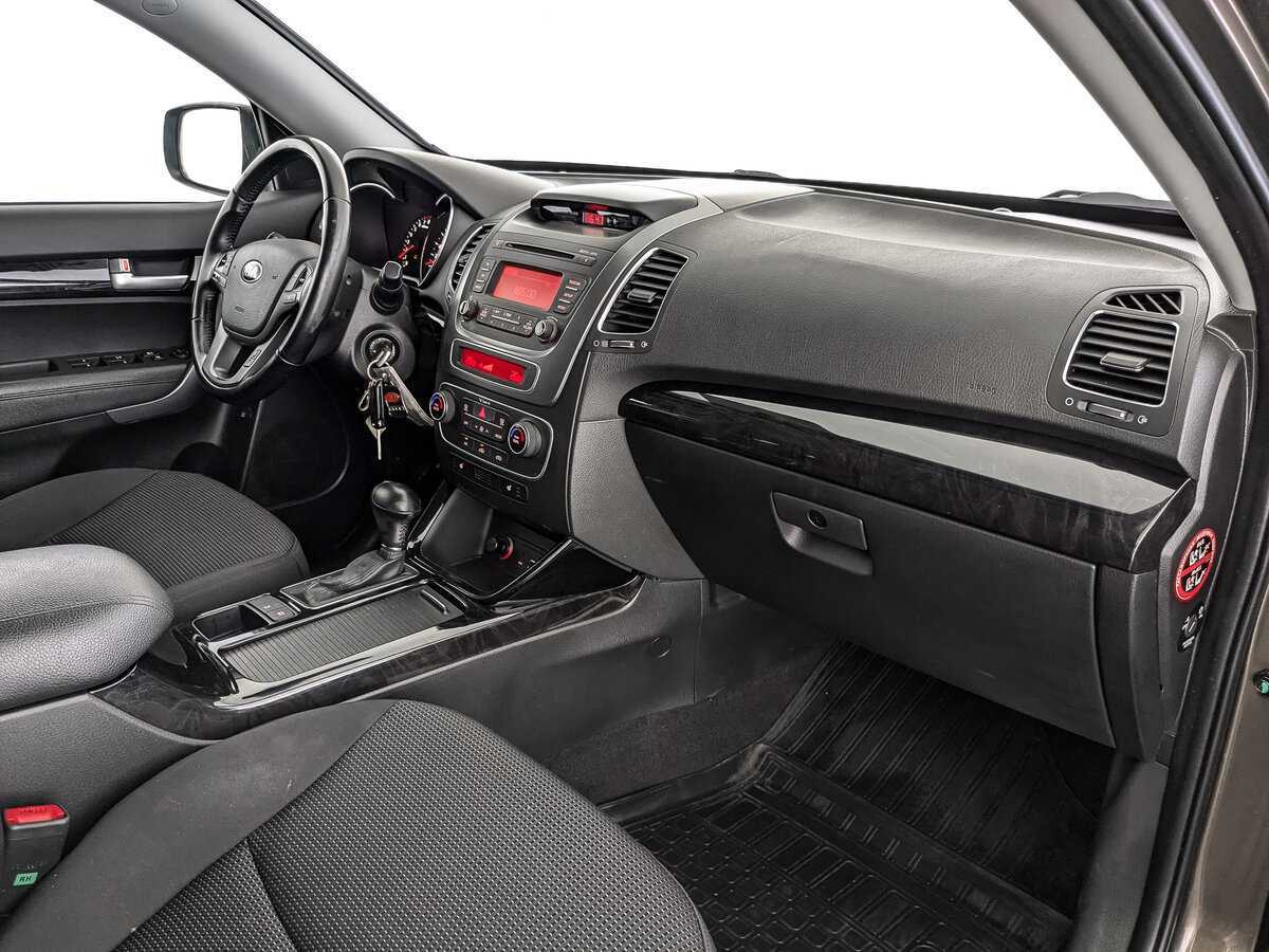 Б/У Киа Соренто 2016 года. Фото: #10