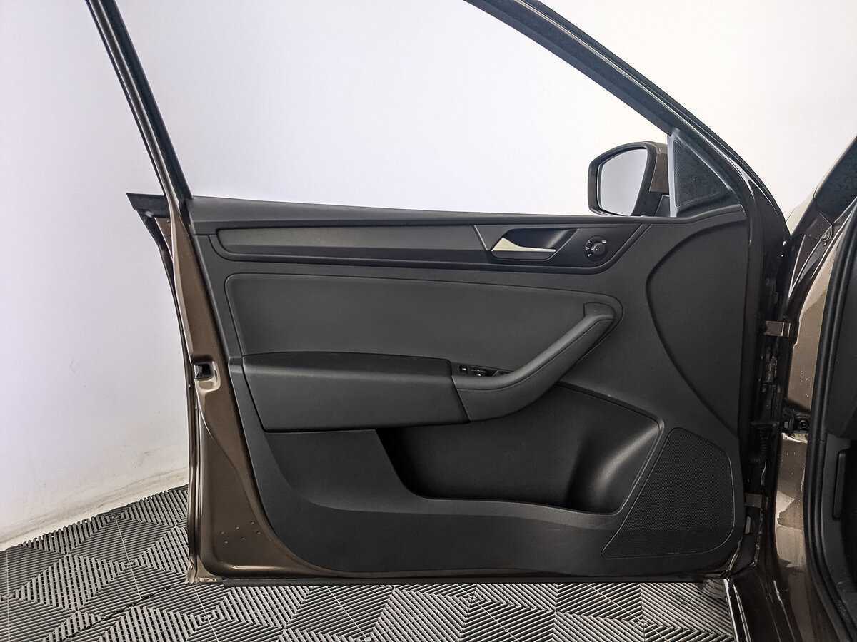 Б/У Фольксваген Поло 2020 года. Фото: #15