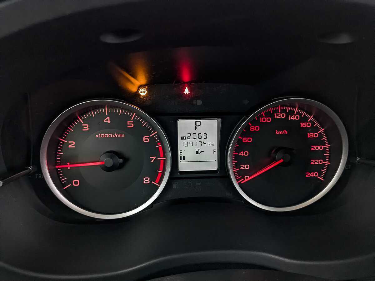 Б/У Субару Форестер 2013 года. Фото: #12