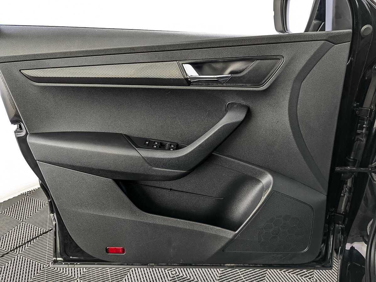 Skoda Karoq 2021 года с пробегом. Фото: #17