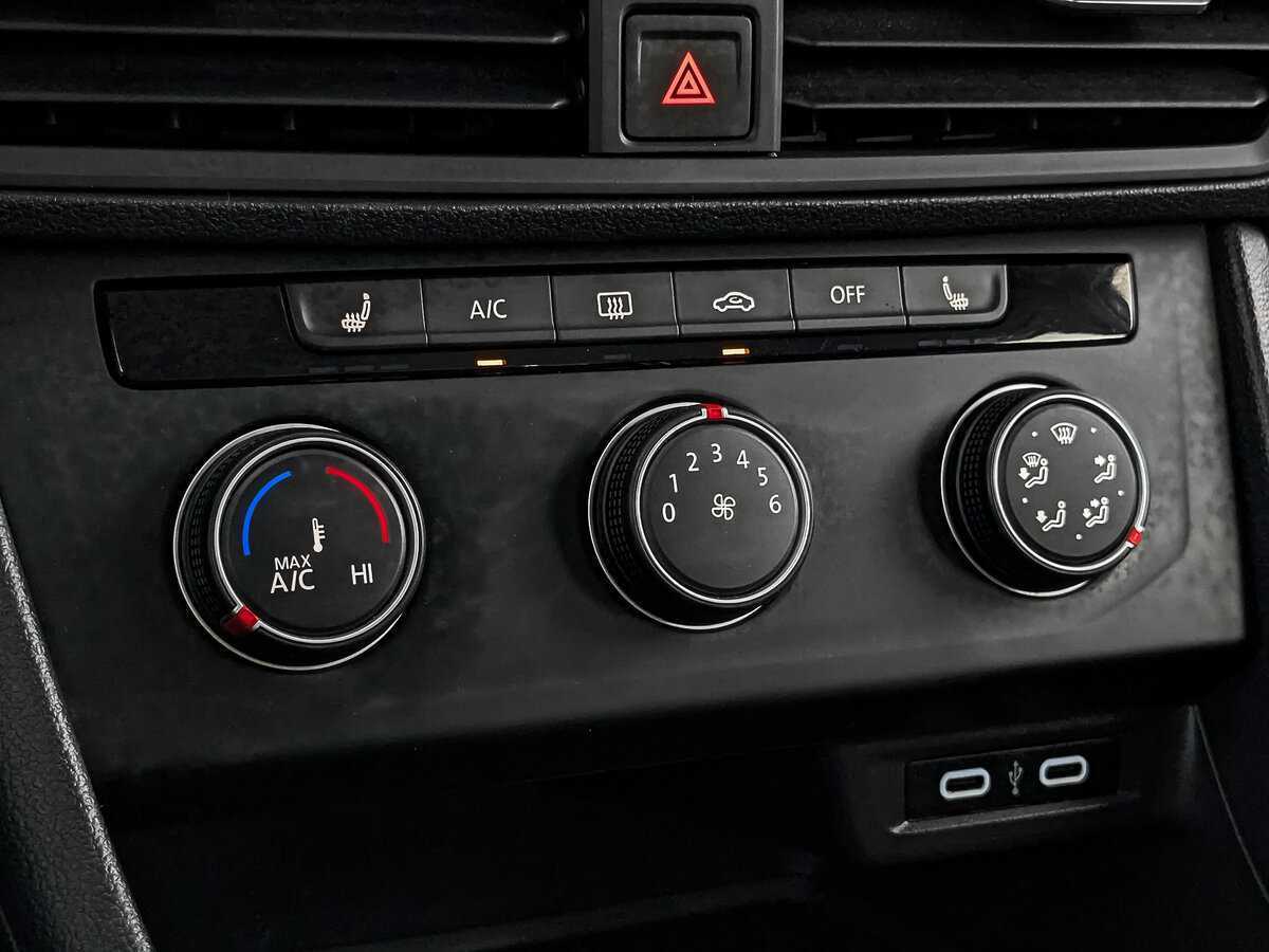 Б/У Фольксваген Джетта 2020 года. Фото: #19