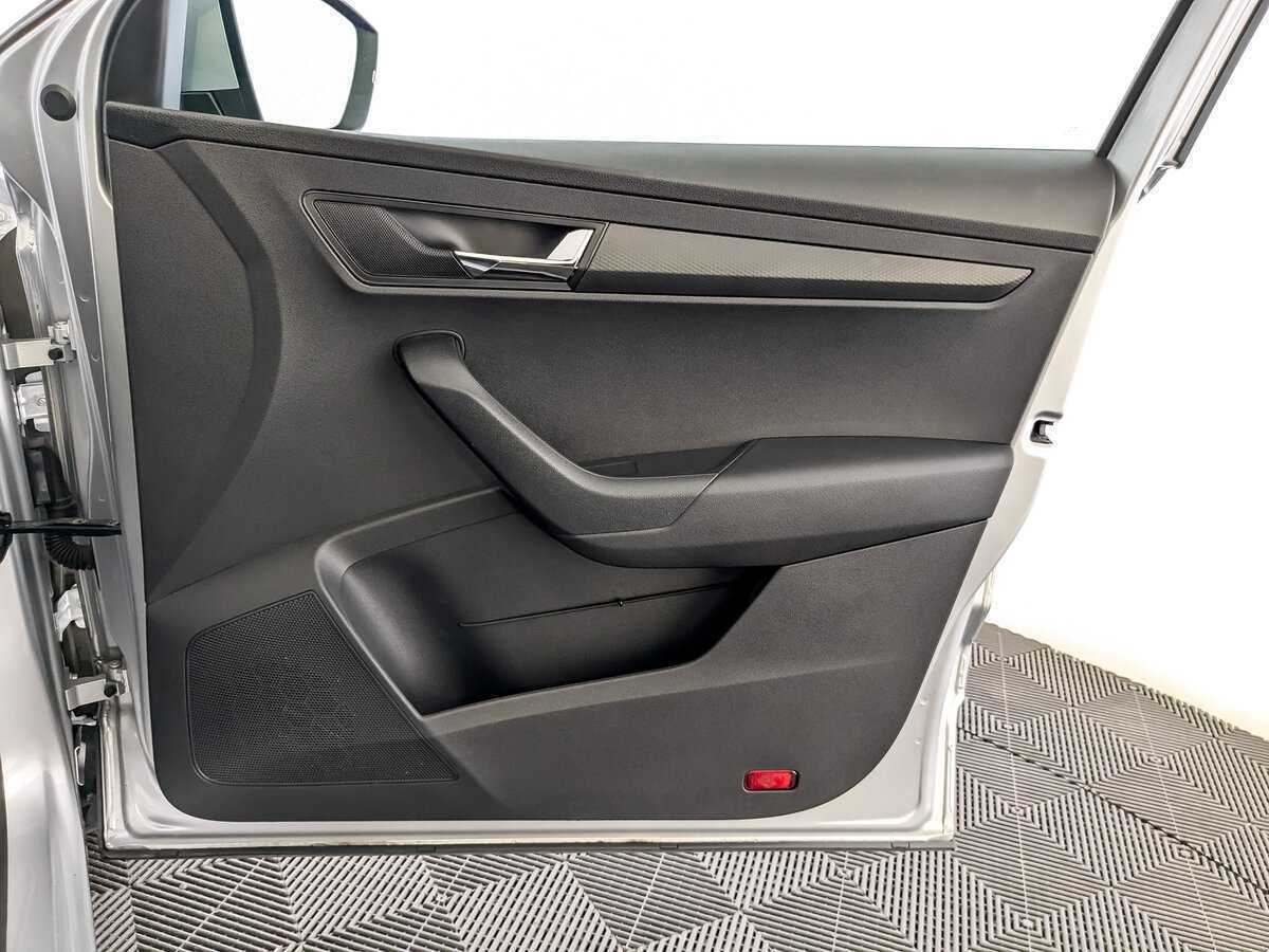 Б/У Шкода Карок 2021 года. Фото: #23