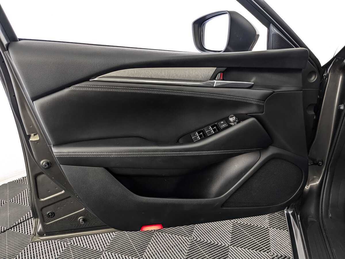 Б/У Мазда 6 2020 года. Фото: #17