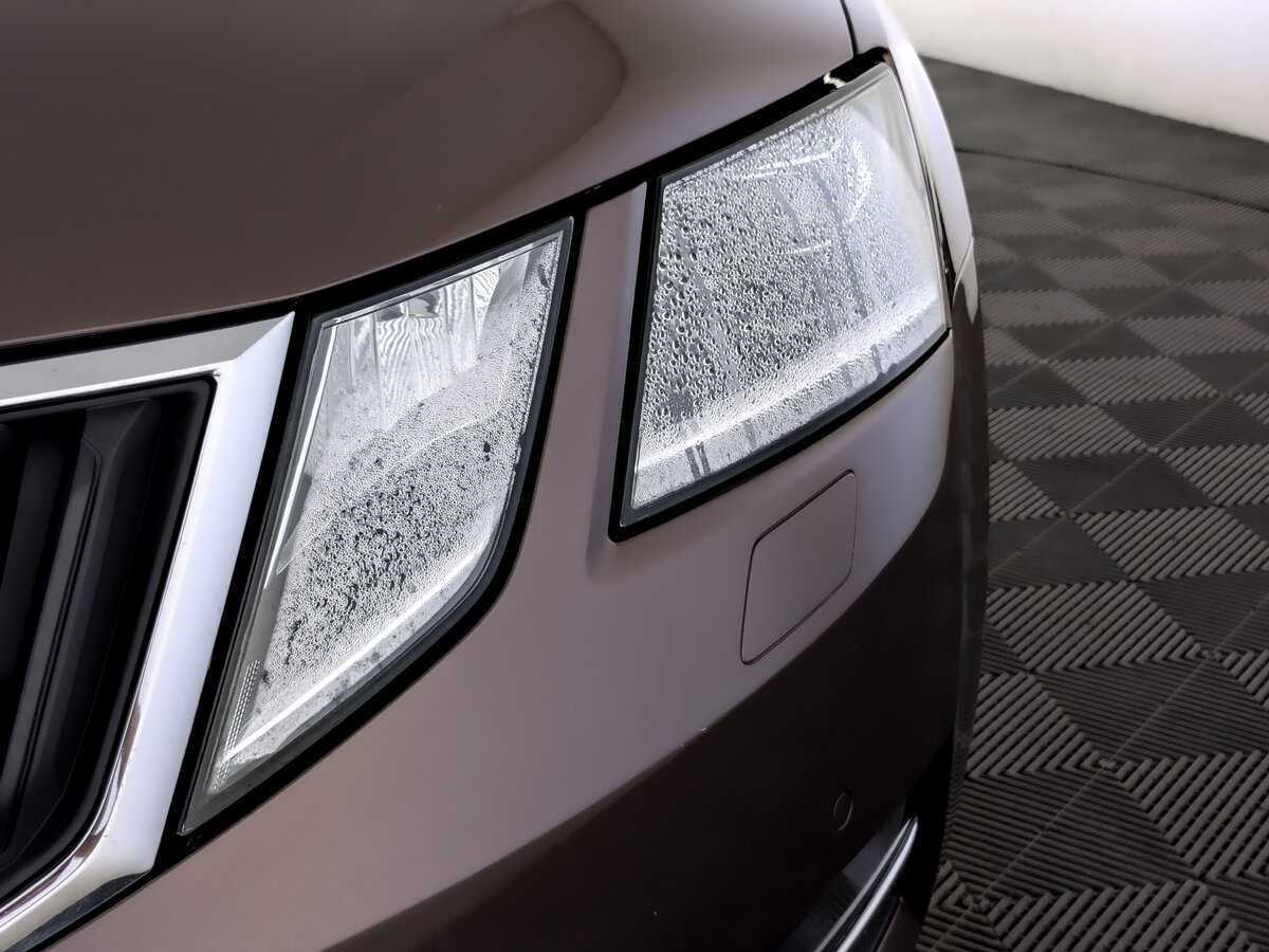 Б/У Шкода Октавия 2019 года. Фото: #16