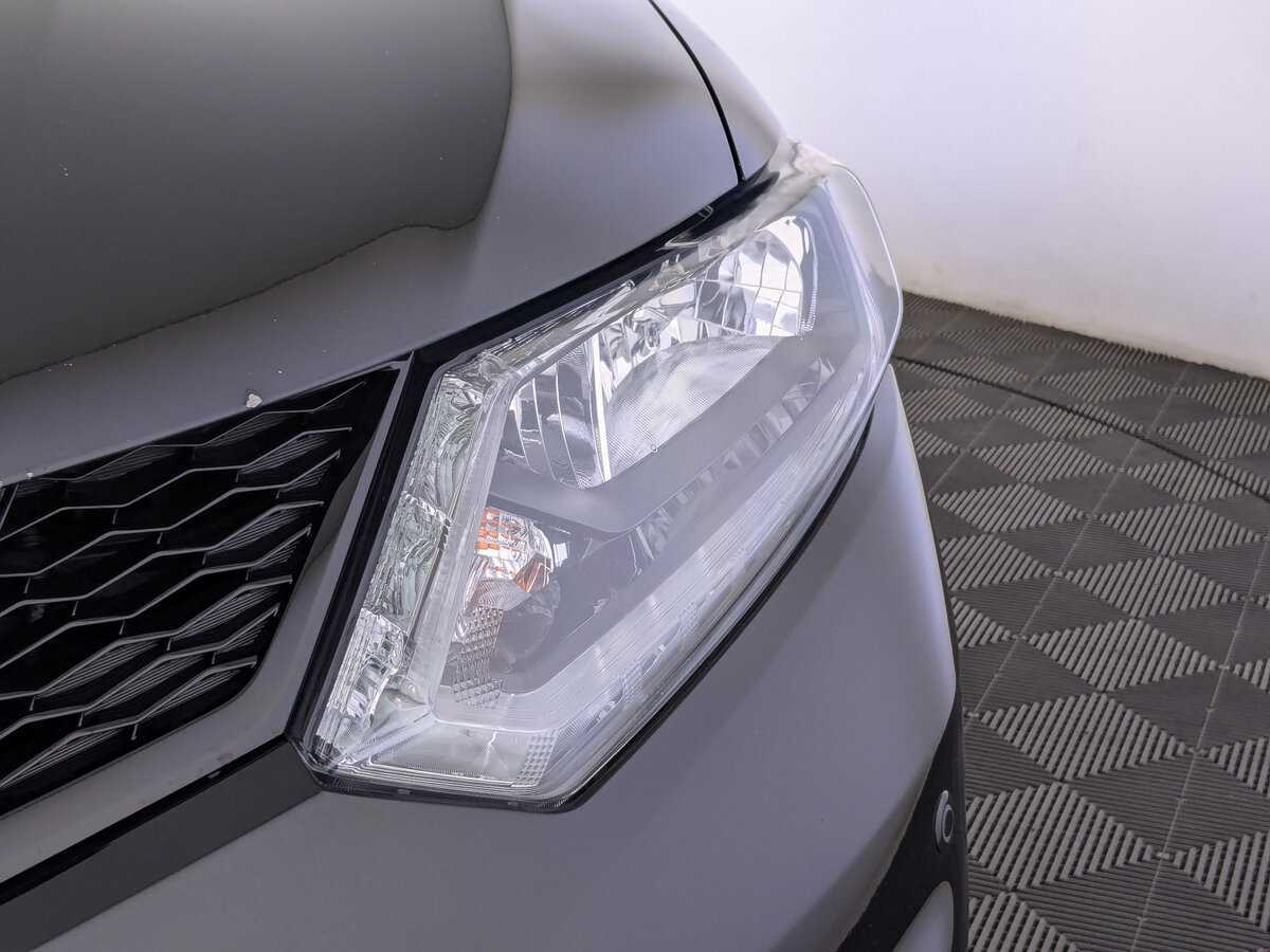 Б/У Ниссан Икс-Трейл 2017 года. Фото: #10