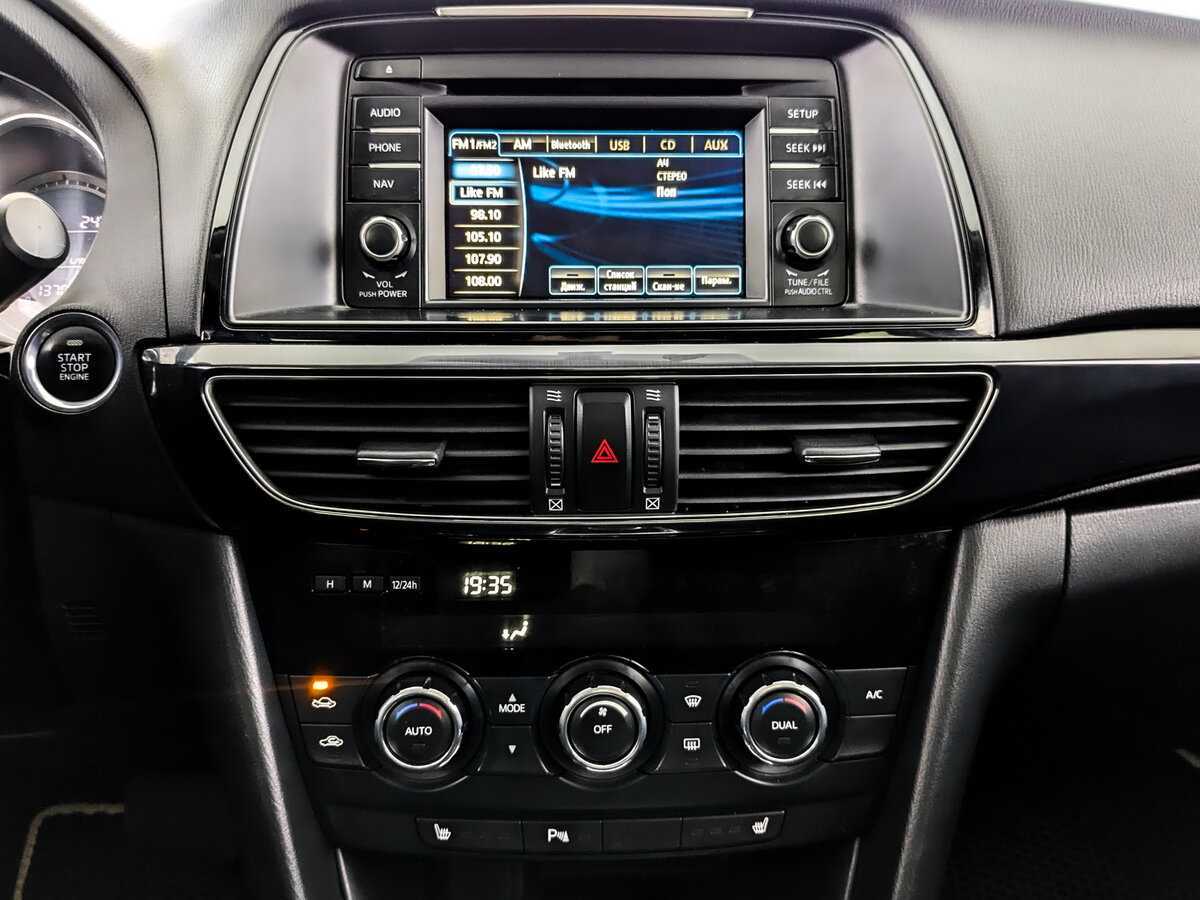 Б/У Мазда 6 2014 года. Фото: #14