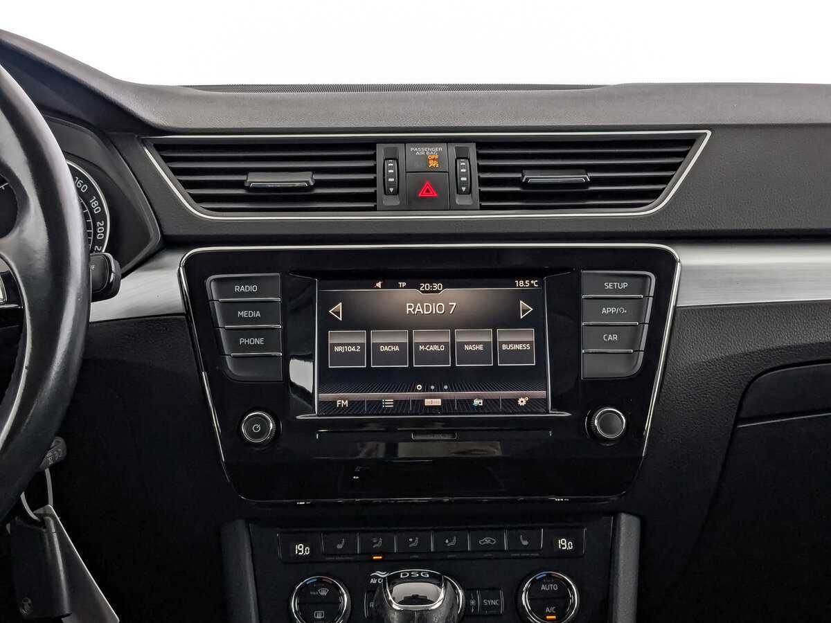 Б/У Шкода Суперб 2019 года. Фото: #16