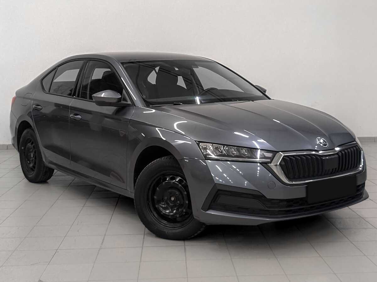 Б/У Шкода Октавия 2021 года. Фото: #2