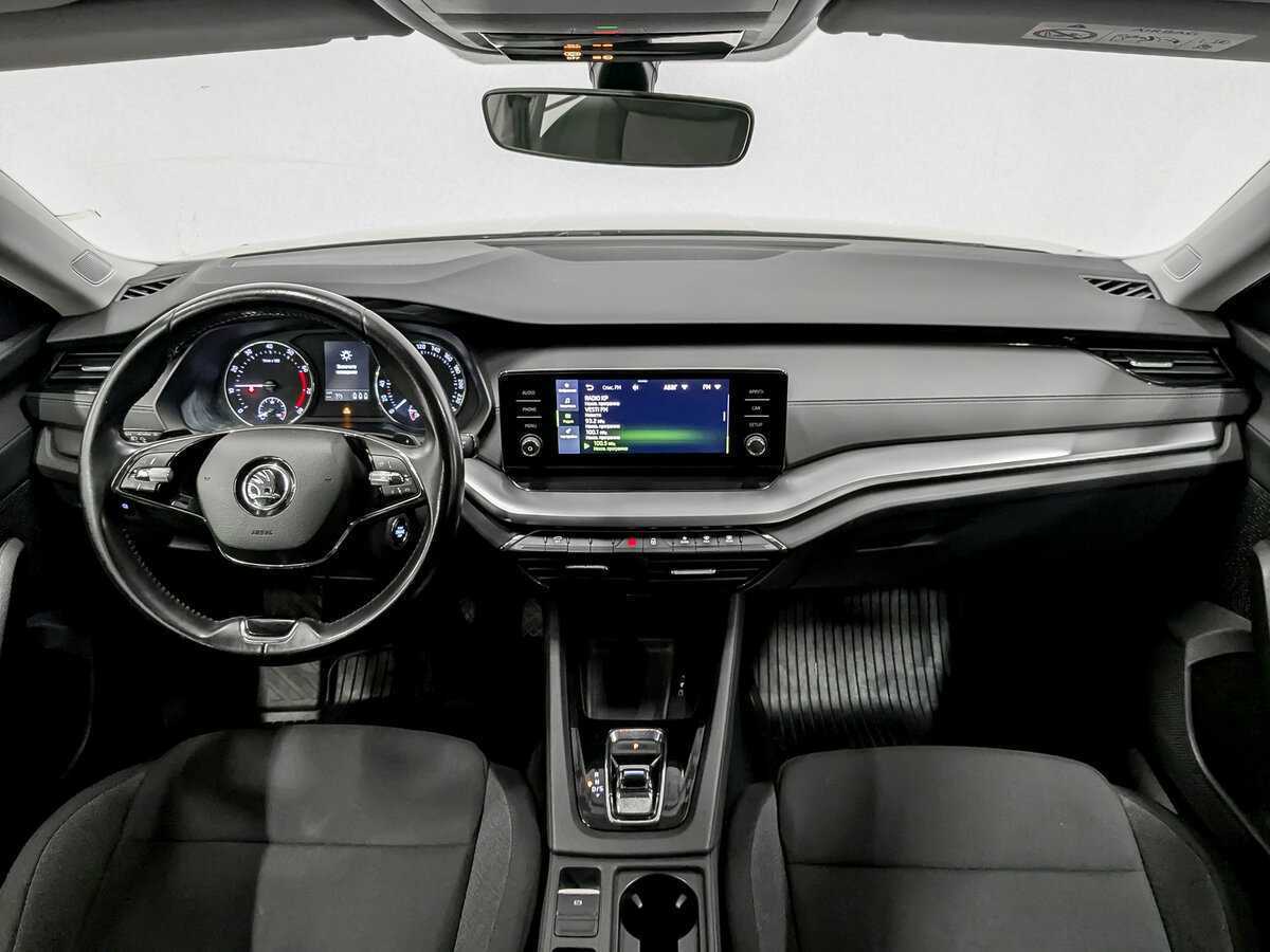 Б/У Шкода Октавия 2021 года. Фото: #13