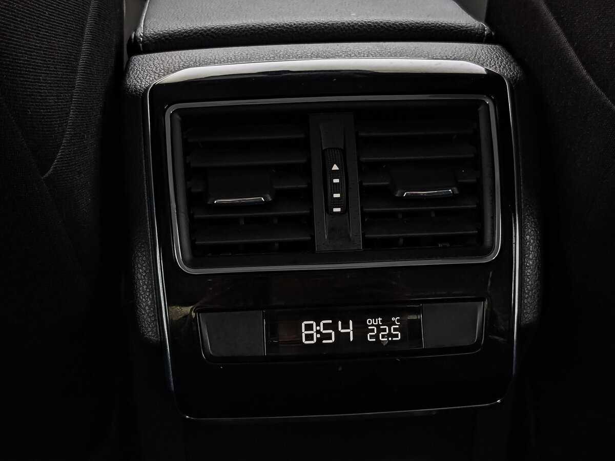 Б/У Шкода Суперб 2017 года. Фото: #27