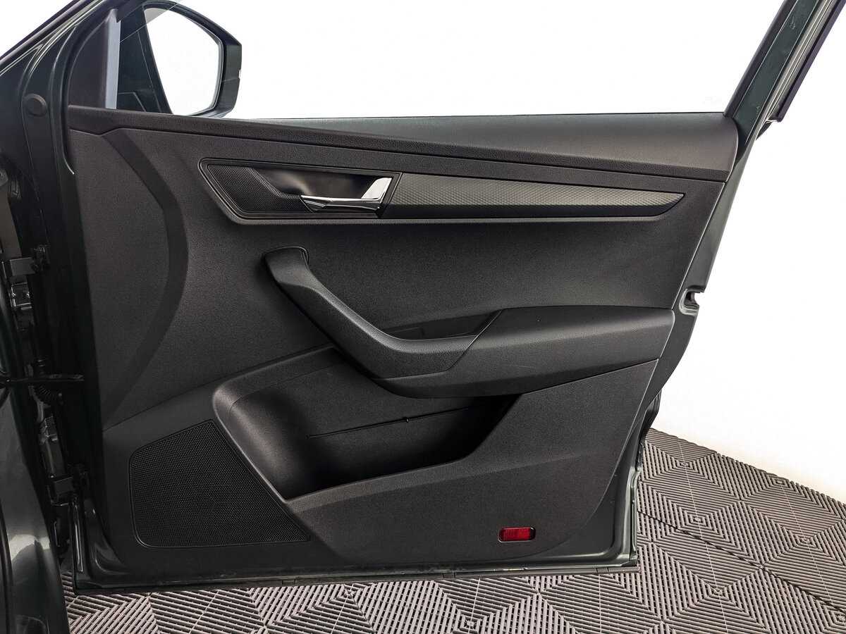 Б/У Шкода Карок 2021 года. Фото: #23