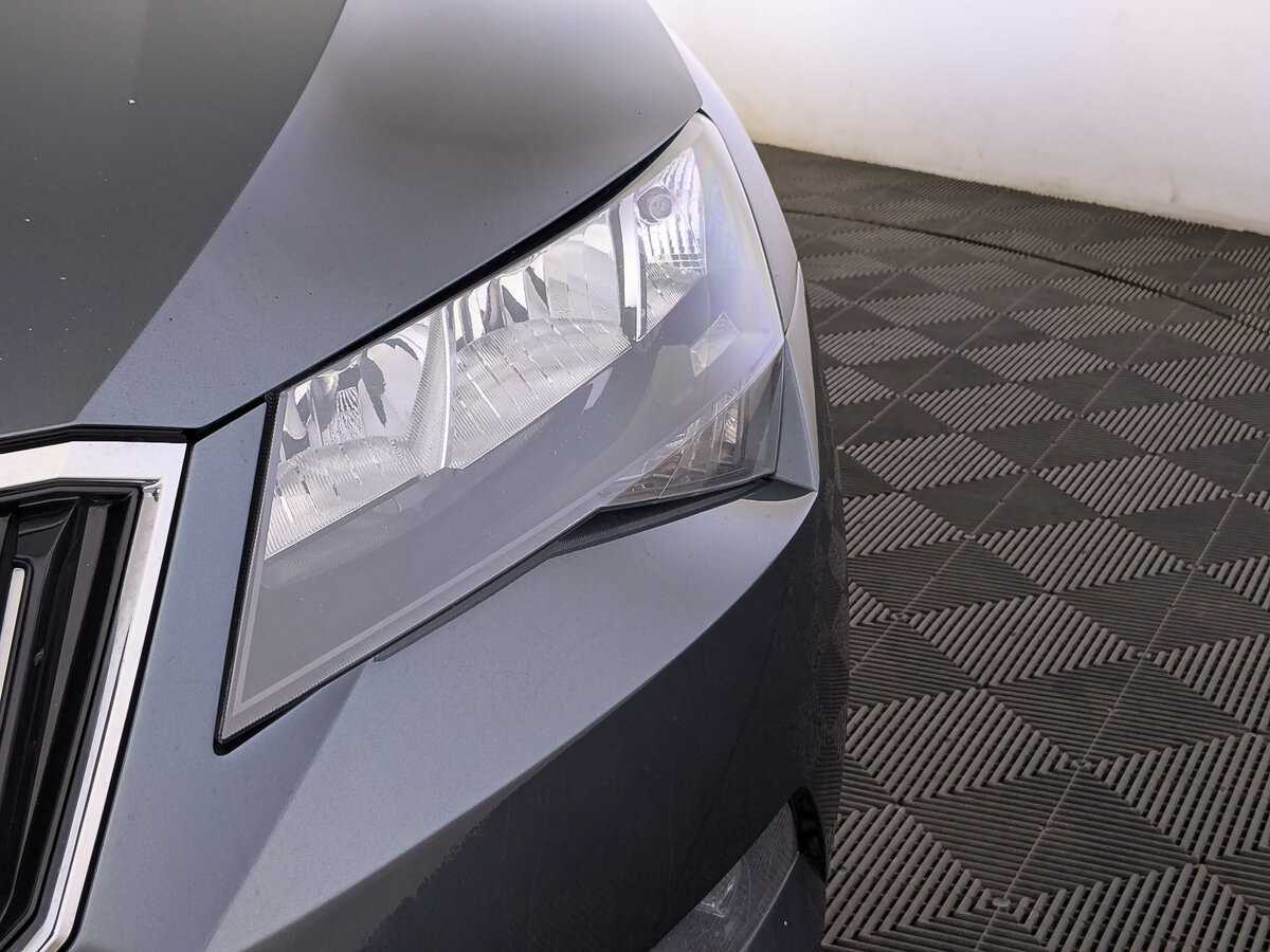 Б/У Шкода Суперб 2018 года. Фото: #10