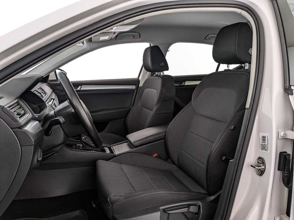 Б/У Шкода Суперб 2017 года. Фото: #19