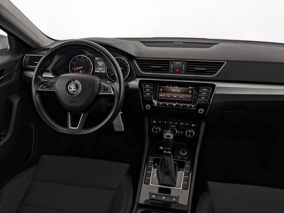 Б/У Шкода Суперб 2017 года. Фото: #24