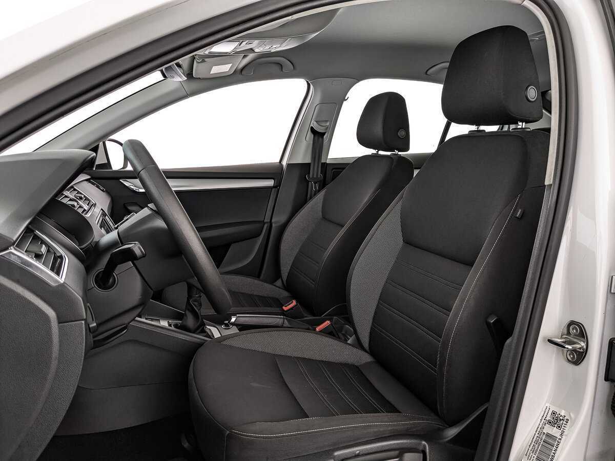 Б/У Шкода Октавия 2017 года. Фото: #18