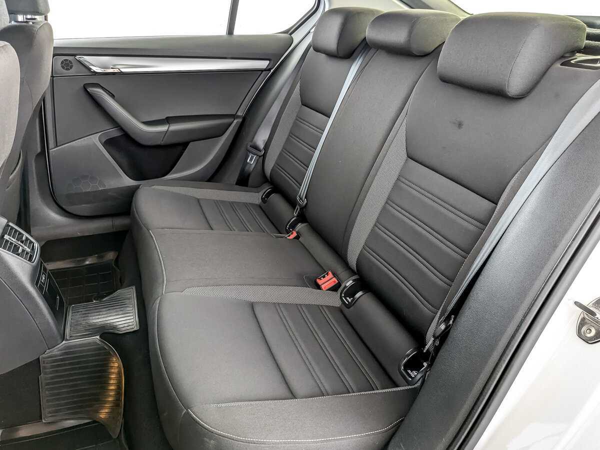 Б/У Шкода Октавия 2019 года. Фото: #10