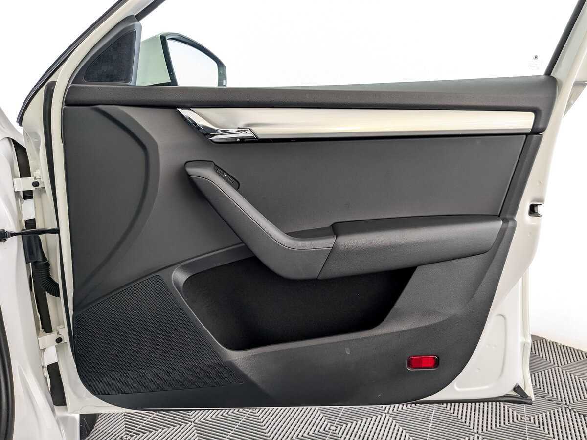 Б/У Шкода Октавия 2019 года. Фото: #22