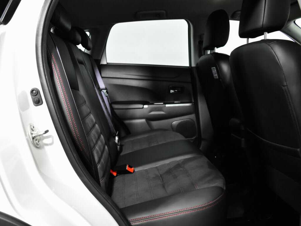 Б/У Митсубиши АС-Икс 2020 года. Фото: #9