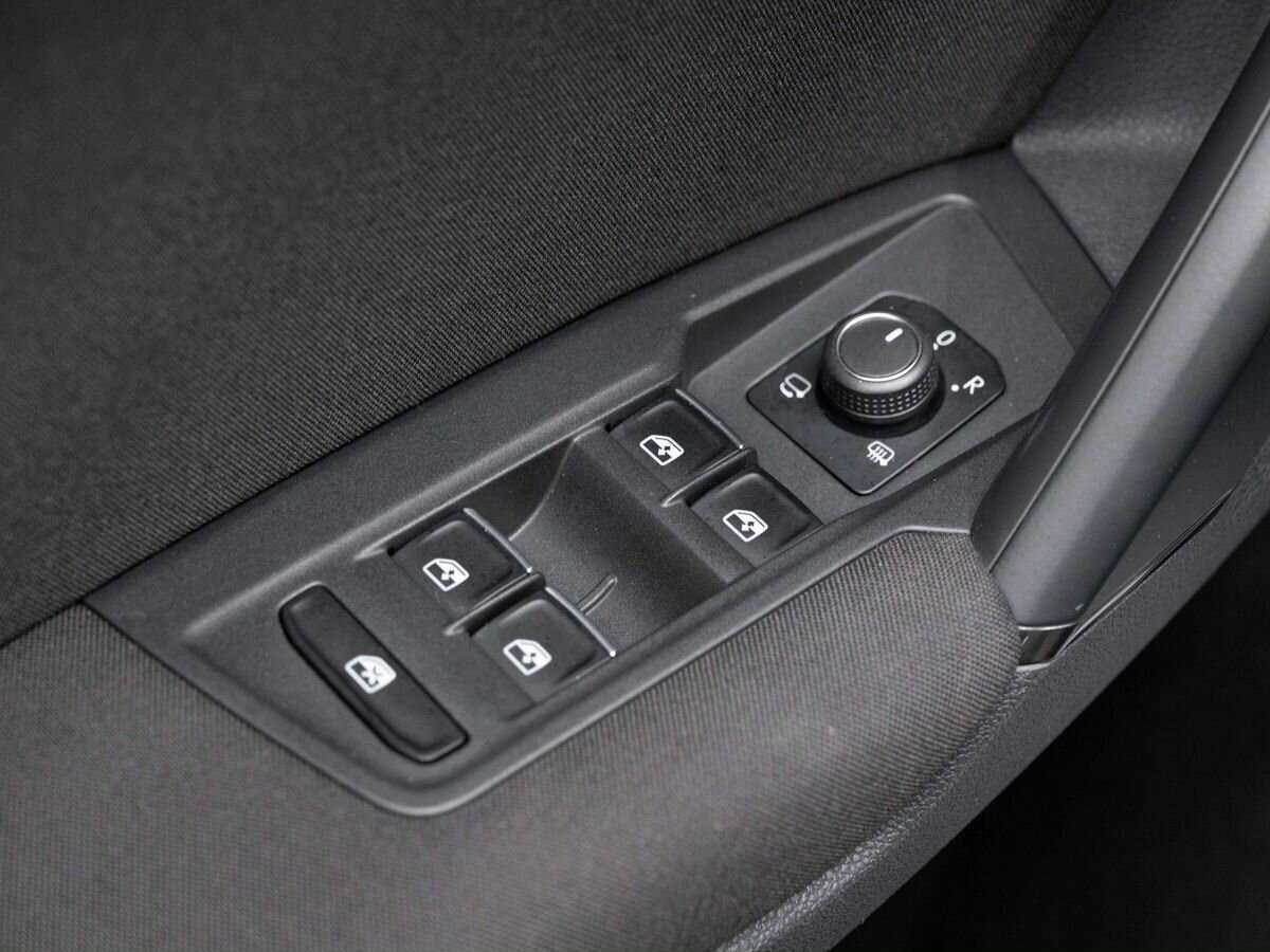 Б/У Фольксваген Тигуан 2017 года. Фото: #18