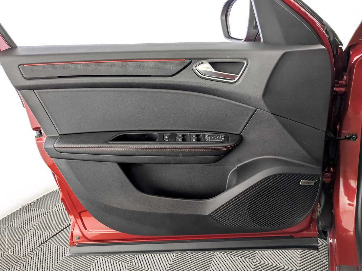 Б/У Рено Аркана 2021 года. Фото: #18