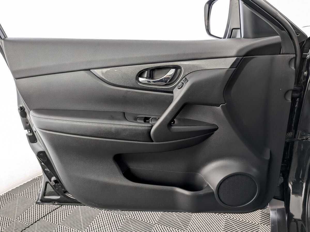 Б/У Ниссан Икс-Трейл 2017 года. Фото: #16