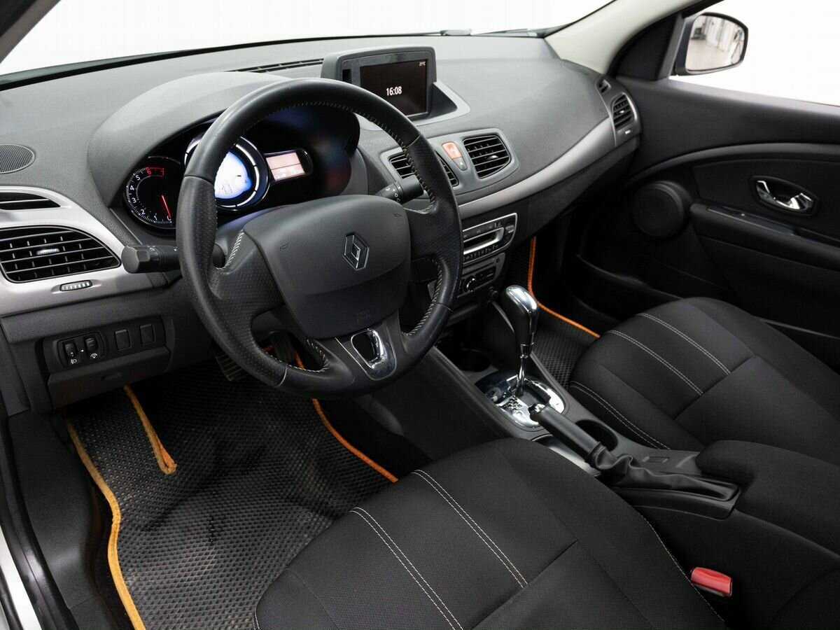 Renault Fluence 2013 года с пробегом. Фото: #7