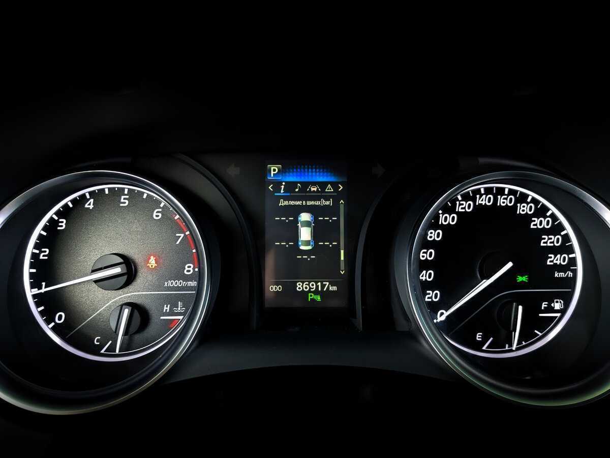 Toyota Camry 2019 года с пробегом. Фото: #12