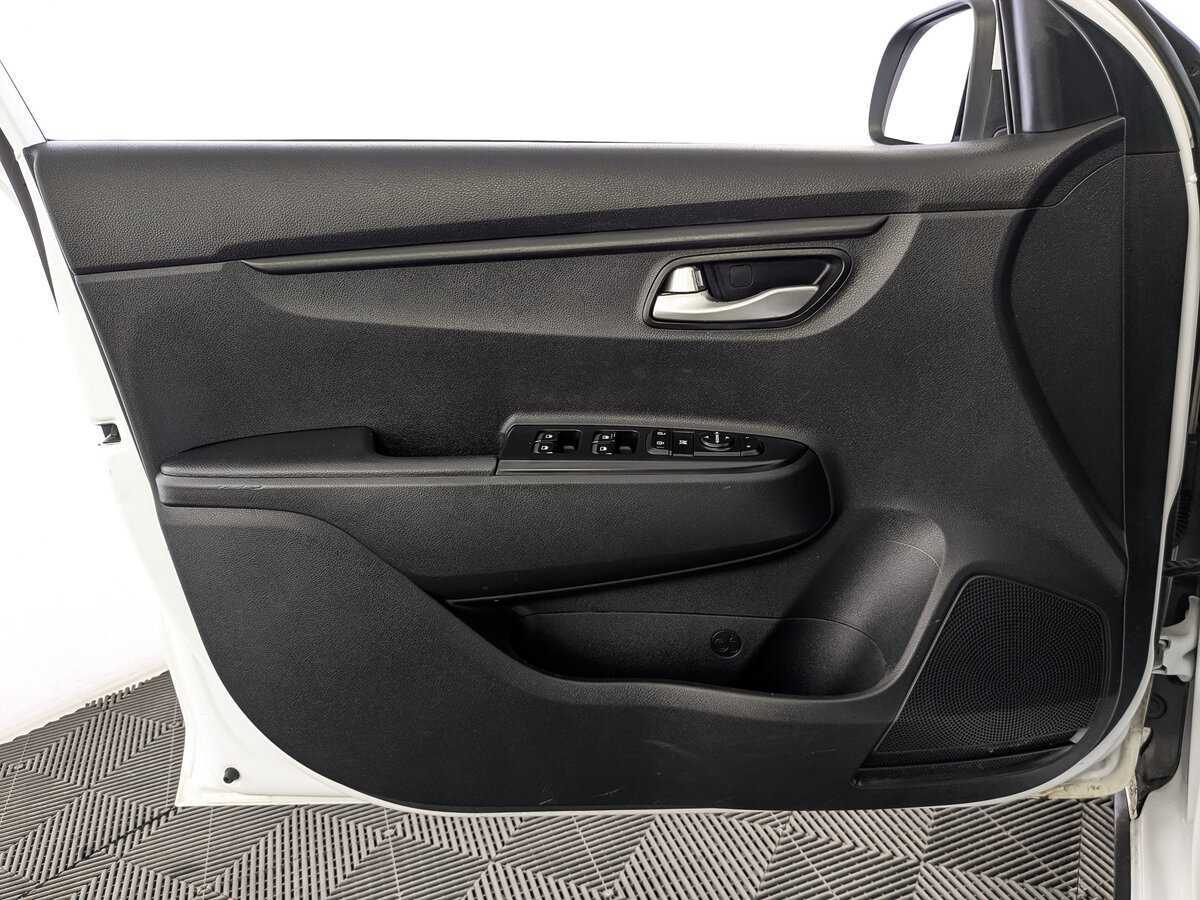 Б/У Киа Рио 2020 года. Фото: #15