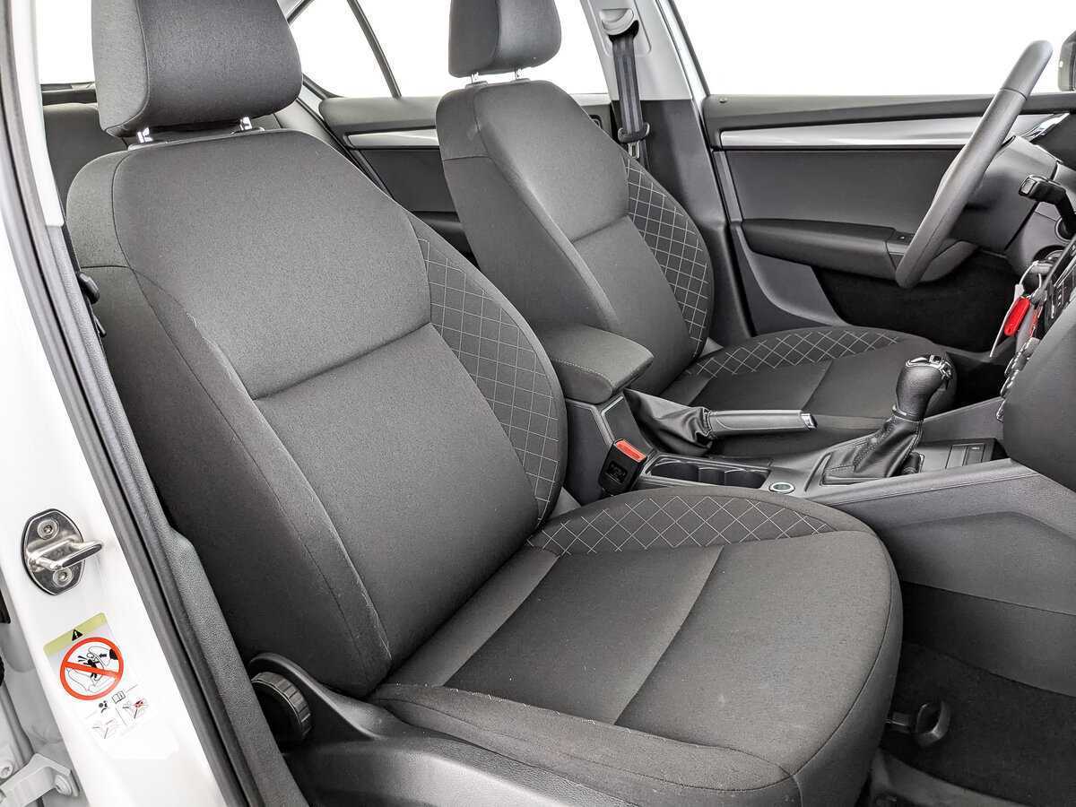 Б/У Шкода Октавия 2019 года. Фото: #21